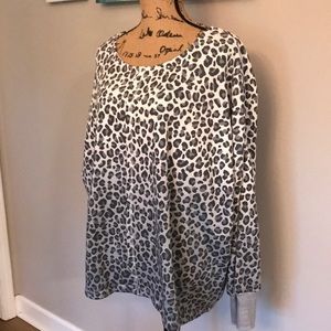 Live well lounge top